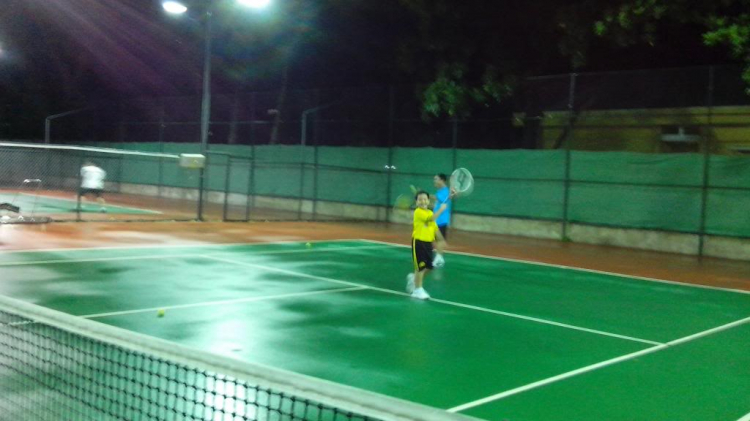 OS.XNL- CLB Tennis Xóm nhà lá