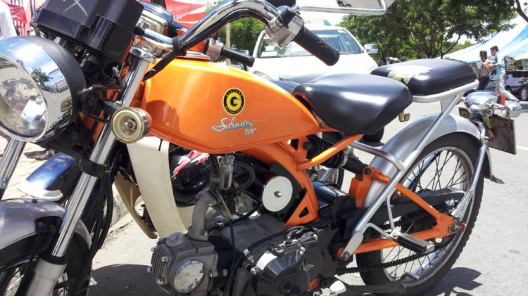 Mẫu và xe ngày hội Motor Việt Nam - Phú Mỹ Hưng Mẫu và xe ngày hội Motor Việt Nam - Phú Mỹ Hưng