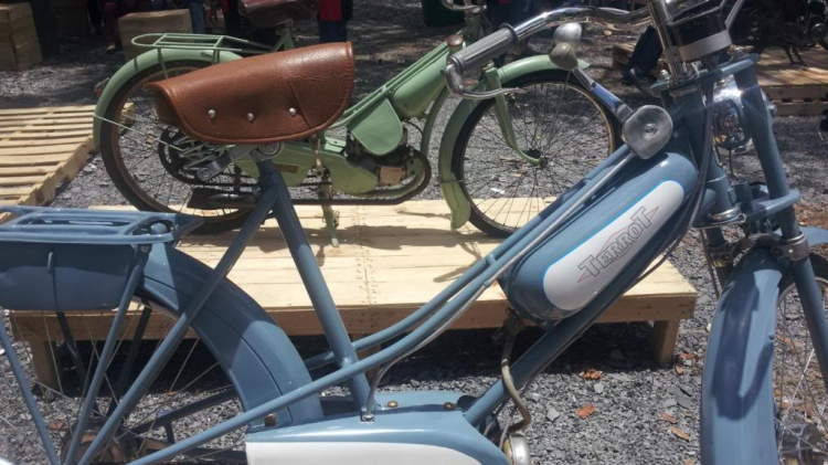 Mẫu và xe ngày hội Motor Việt Nam - Phú Mỹ Hưng Mẫu và xe ngày hội Motor Việt Nam - Phú Mỹ Hưng