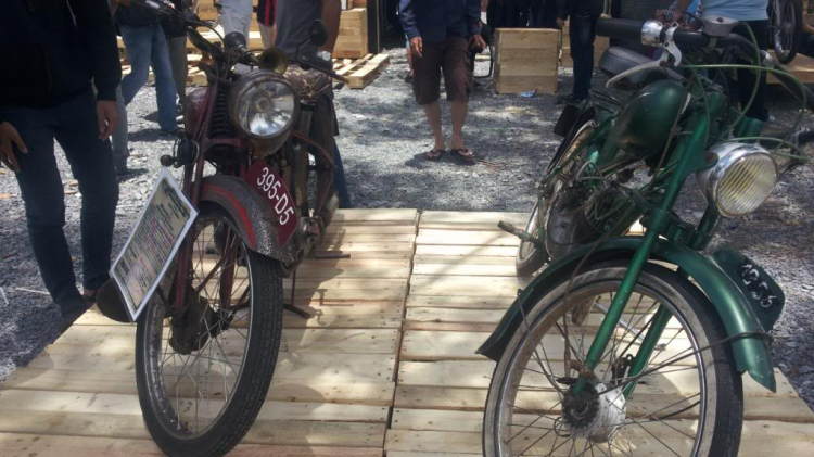 Mẫu và xe ngày hội Motor Việt Nam - Phú Mỹ Hưng Mẫu và xe ngày hội Motor Việt Nam - Phú Mỹ Hưng