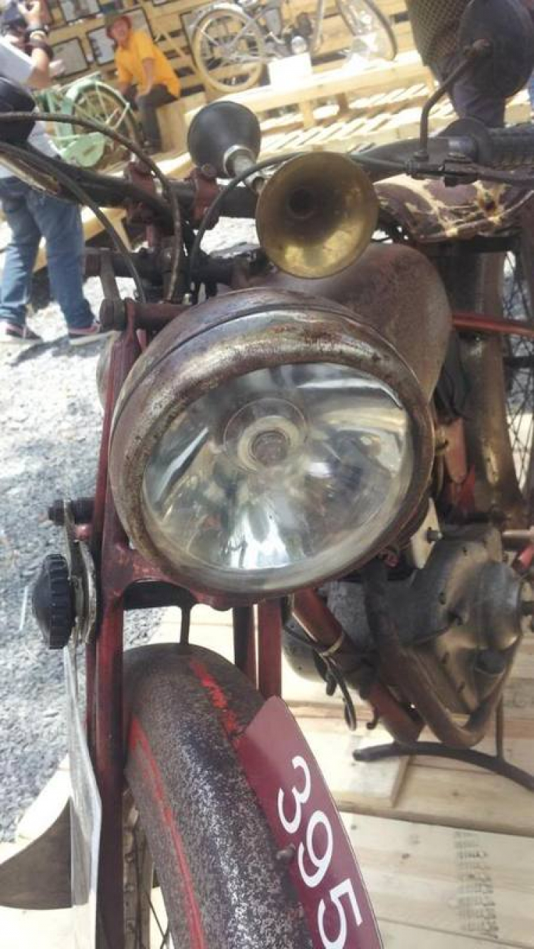 Mẫu và xe ngày hội Motor Việt Nam - Phú Mỹ Hưng Mẫu và xe ngày hội Motor Việt Nam - Phú Mỹ Hưng