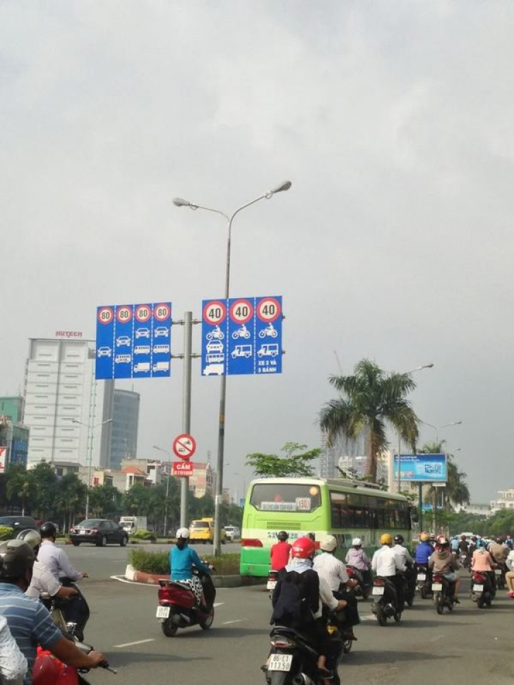 Điện Biên Phủ (phần đường bên trong, cả hai hướng): 2B được lưu thông 3 lane