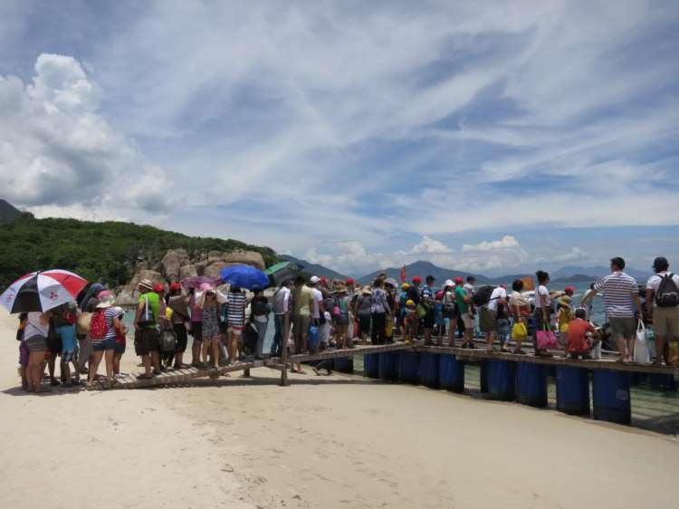 MFC - KHÁM PHÁ “LIÊN KHÚC” ĐẢO: BÌNH BA & BÌNH HƯNG HOANG SƠ (Ảnh từ P.28) MFC - KHÁM PHÁ “LIÊN KHÚC” ĐẢO: BÌNH BA & BÌNH HƯNG HOANG SƠ (Ảnh từ P.28)