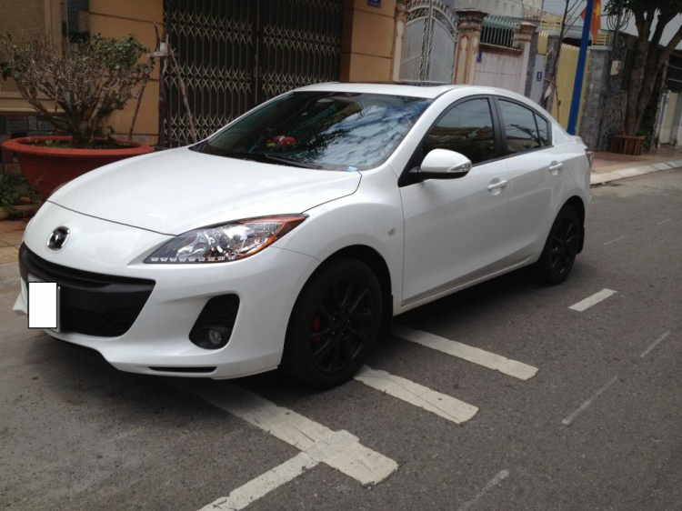 Nhờ các Bác đã và đang đi  xe mazda3  giúp hai vợ chồng em....