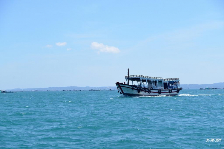 Phượt đảo Bình Ba, ăn tôm hùm, ngủ bè, tắm tiên, ngắm bình minh..!