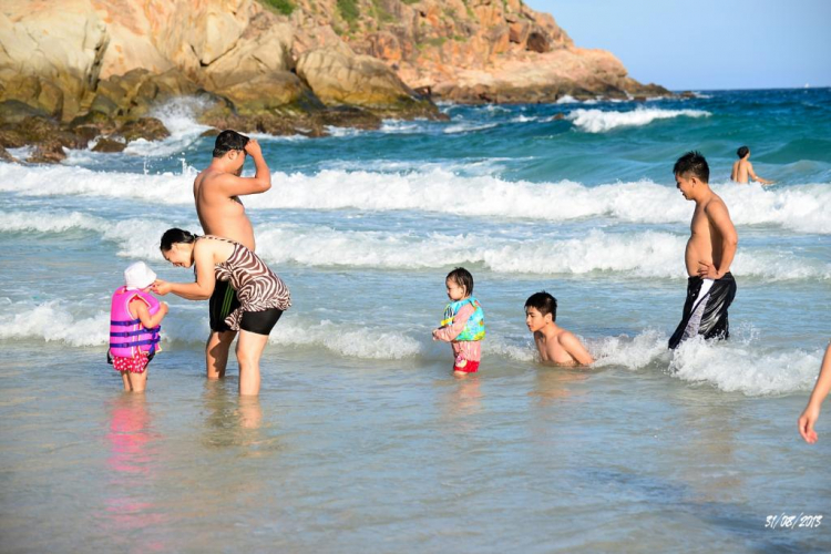 Phượt đảo Bình Ba, ăn tôm hùm, ngủ bè, tắm tiên, ngắm bình minh..!