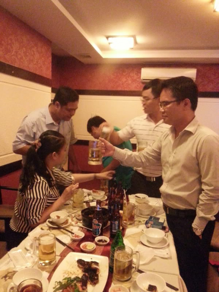 Ra mắt thớt gặp mặt giao lưu anh em chuyện ngoài lề. Ra mắt thớt gặp mặt giao lưu anh em chuyện ngoài lề.