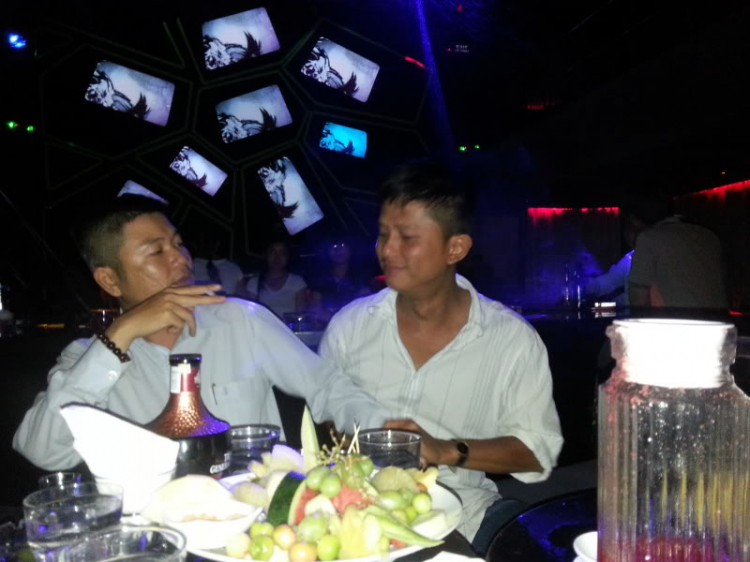 Ra mắt thớt gặp mặt giao lưu anh em chuyện ngoài lề. Ra mắt thớt gặp mặt giao lưu anh em chuyện ngoài lề.
