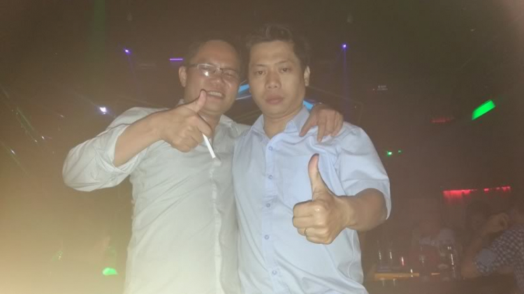 Ra mắt thớt gặp mặt giao lưu anh em chuyện ngoài lề. Ra mắt thớt gặp mặt giao lưu anh em chuyện ngoài lề.