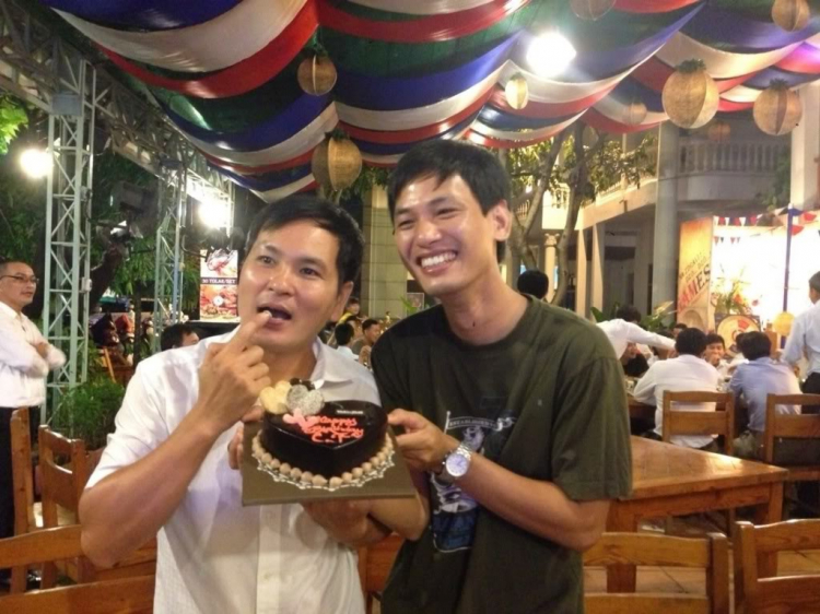 Chúc Mừng Sinh Nhật 2 bác DCChu 06/09 - TVTruong 11/09 :-) Chúc Mừng Sinh Nhật 2 bác DCChu 06/09 - TVTruong 11/09 :-)