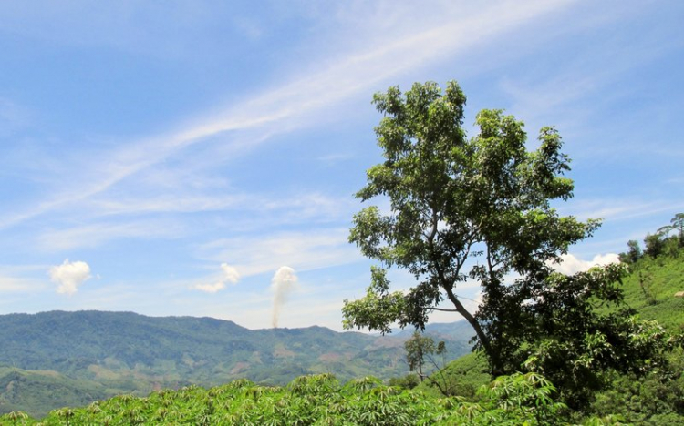 Chuyến du lịch hè 2014 biển và núi của nhà em. Chuyến du lịch hè 2014 biển và núi của nhà em.