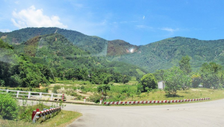 Chuyến du lịch hè 2014 biển và núi của nhà em. Chuyến du lịch hè 2014 biển và núi của nhà em.
