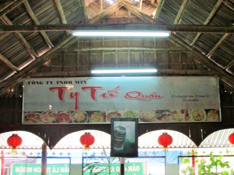 Chuyến du lịch hè 2014 biển và núi của nhà em. Chuyến du lịch hè 2014 biển và núi của nhà em.