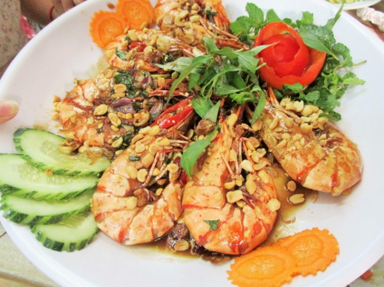 Chuyến du lịch hè 2014 biển và núi của nhà em. Chuyến du lịch hè 2014 biển và núi của nhà em.