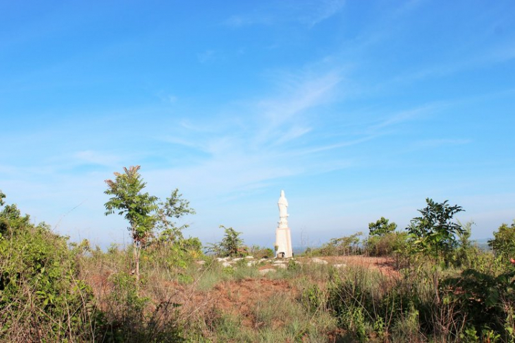Chuyến du lịch hè 2014 biển và núi của nhà em. Chuyến du lịch hè 2014 biển và núi của nhà em.