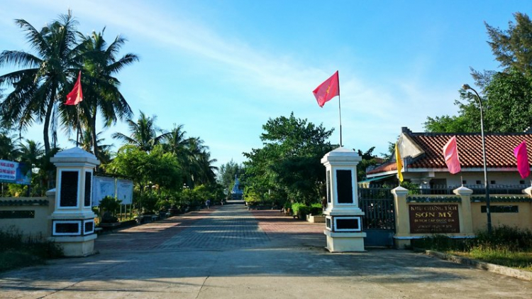 Chuyến du lịch hè 2014 biển và núi của nhà em. Chuyến du lịch hè 2014 biển và núi của nhà em.