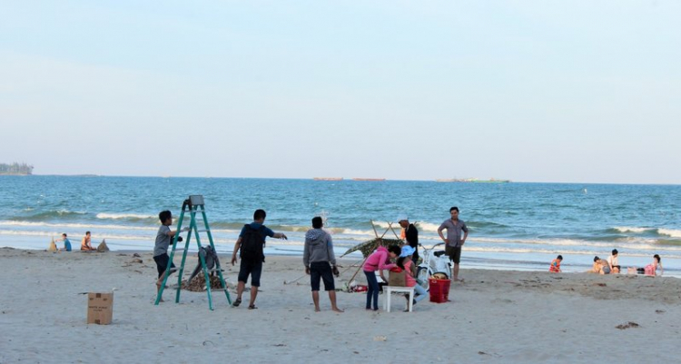 Chuyến du lịch hè 2014 biển và núi của nhà em. Chuyến du lịch hè 2014 biển và núi của nhà em.