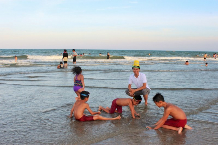 Chuyến du lịch hè 2014 biển và núi của nhà em. Chuyến du lịch hè 2014 biển và núi của nhà em.