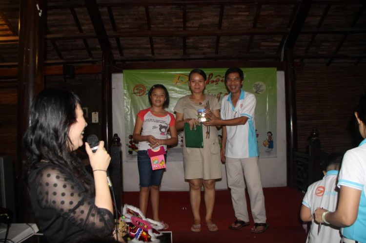 Hình ảnh: Xóm Nhà Lá Liên Hoan Trung Thu 2013 Hình ảnh: Xóm Nhà Lá Liên Hoan Trung Thu 2013