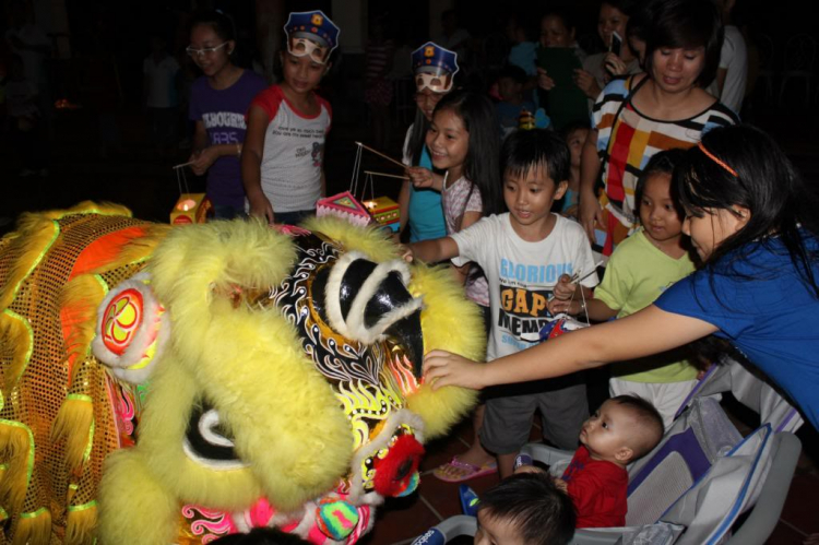 Hình ảnh: Xóm Nhà Lá Liên Hoan Trung Thu 2013