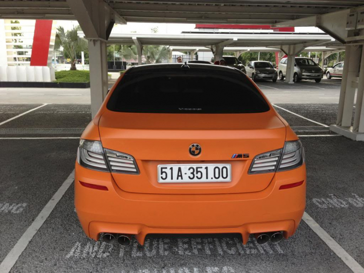 Dán decal xe hơi!
