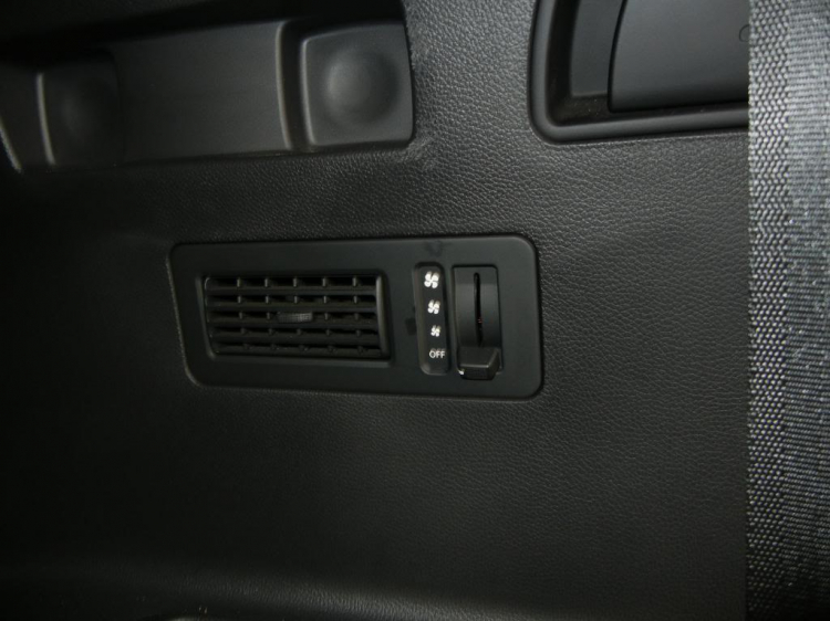 Xe Hyundai Santafe 2013 Phiên Bản Đặc Biệt (Full Option) của HTC đây các bác ơi Xe Hyundai Santafe 2013 Phiên Bản Đặc Biệt (Full Option) của HTC đây các bác ơi
