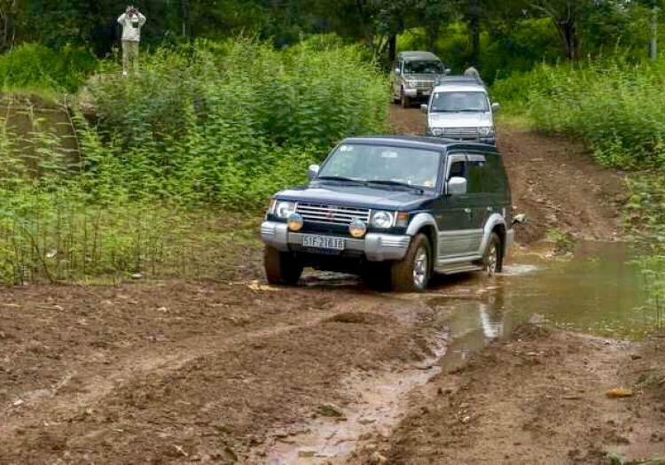 MITSUBISHI PAJERO 1993-2003:  CHIA SẺ KINH NGHIỆM - RỦ RÊ PHƯỢT PHIẾT