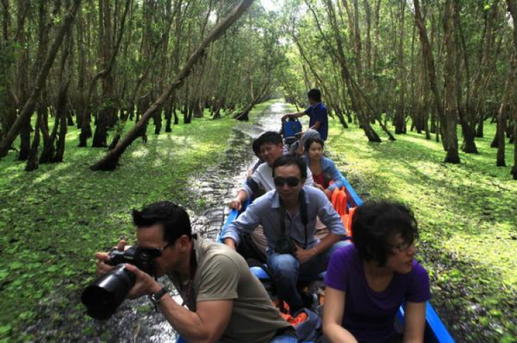 An Giang - Mùa Nước Nổi - cuộc sống mưu sinh. An Giang - Mùa Nước Nổi - cuộc sống mưu sinh.
