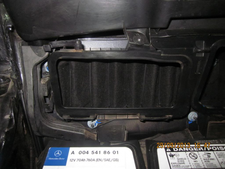 Tắt chế độ máy lạnh tự lấy gió ngoài của Mercedes GLK 300 Tắt chế độ máy lạnh tự lấy gió ngoài của Mercedes GLK 300