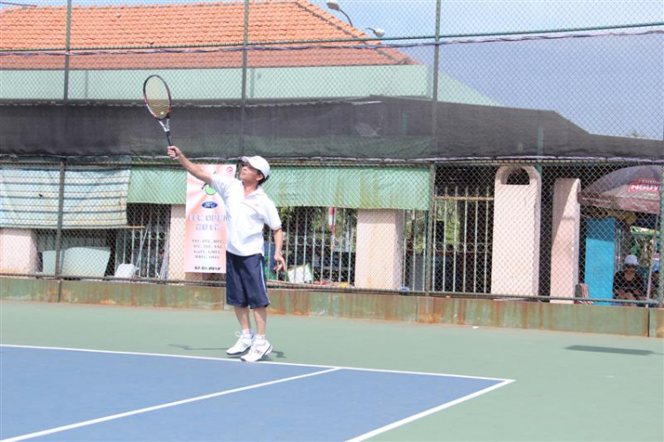 CLB TENNIS SFC SG