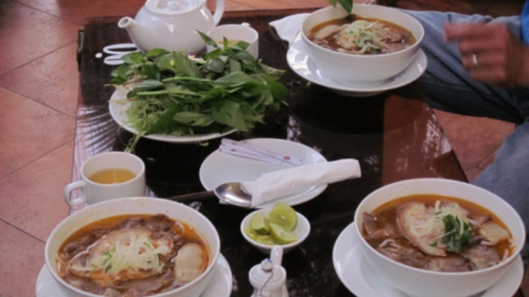 ACCORD CLUB - EM ĐỎ MẬN - HOÀNTHIỆN - LÊN ĐỈNH .....RUNG ĐÙI ACCORD CLUB - EM ĐỎ MẬN - HOÀNTHIỆN - LÊN ĐỈNH .....RUNG ĐÙI