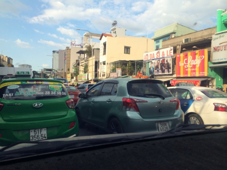 Tìm ace chơi xe Nissan Grand Livina Tìm ace chơi xe Nissan Grand Livina