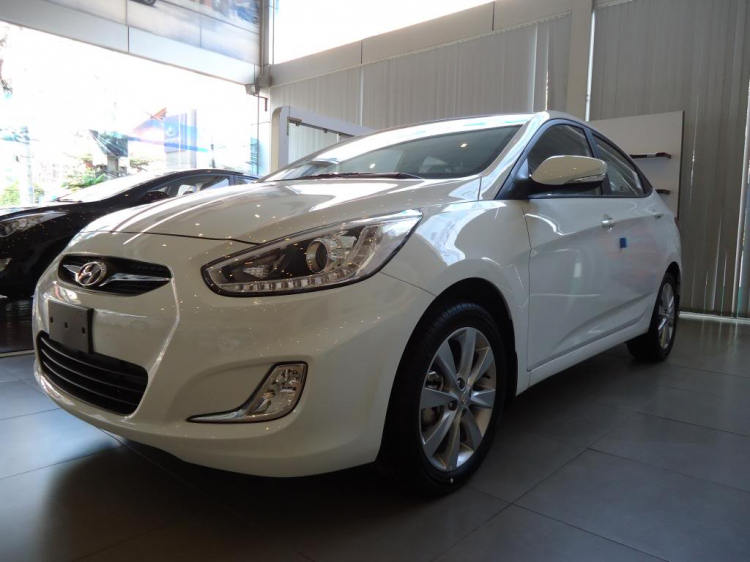 Xe Hyundai Accent 2014, Xe Hyundai Accent Hatchback 2014 mới đây.