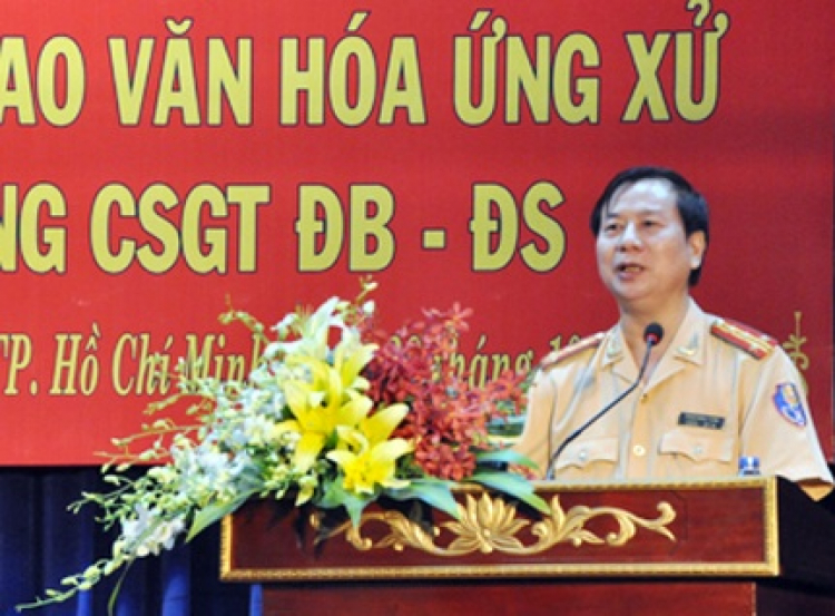 ‘CSGT chỉ chào những người lịch sự khi xử lý vi phạm’
