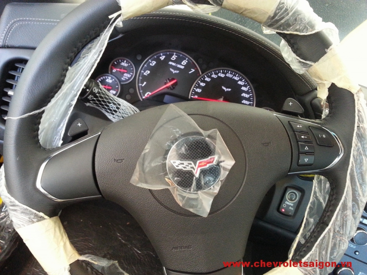 Chevrolet Corvette - Xe thể thao danh tiếng của GM xuất hiện tại VMS 2013 Chevrolet Corvette - Xe thể thao danh tiếng của GM xuất hiện tại VMS 2013