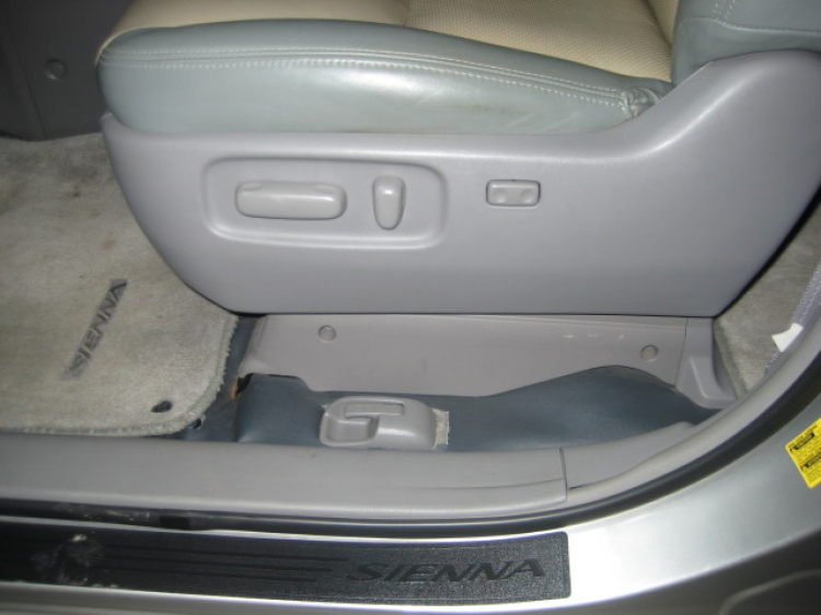 Tự hào là chiếc TOYOTA SIENNA LE duy nhất VN lắp và độ nhiều đồ chơi ! Tự hào là chiếc TOYOTA SIENNA LE duy nhất VN lắp và độ nhiều đồ chơi !