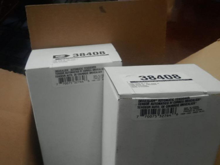 Em giao lưu 1 số đồ cho oto Ford Escape nhé Em giao lưu 1 số đồ cho oto Ford Escape nhé
