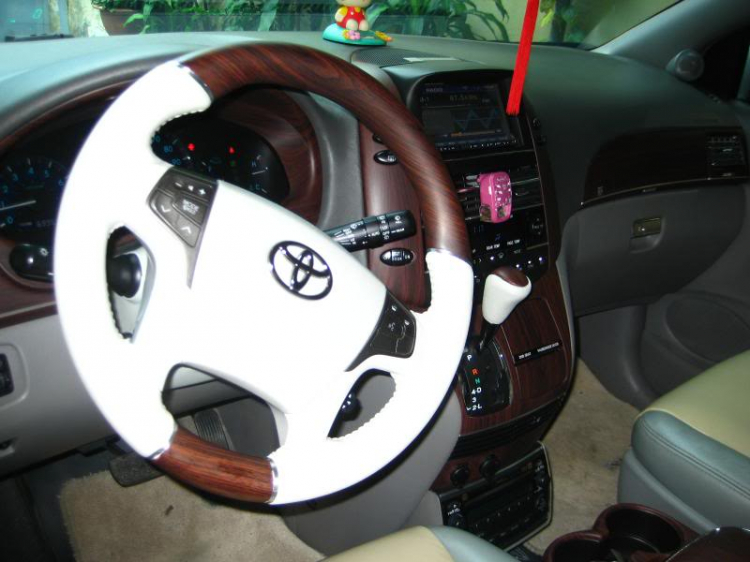 Tự hào là chiếc TOYOTA SIENNA LE duy nhất VN lắp và độ nhiều đồ chơi ! Tự hào là chiếc TOYOTA SIENNA LE duy nhất VN lắp và độ nhiều đồ chơi !