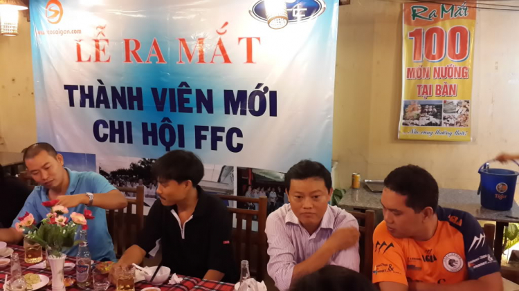 Tiệc ra mắt thành viên mới của FFC tại nhà hàng Quán Lá