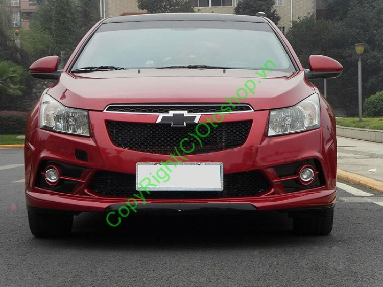 Một e Cruze trang điểm nhẹ nhàng ! Một e Cruze trang điểm nhẹ nhàng !