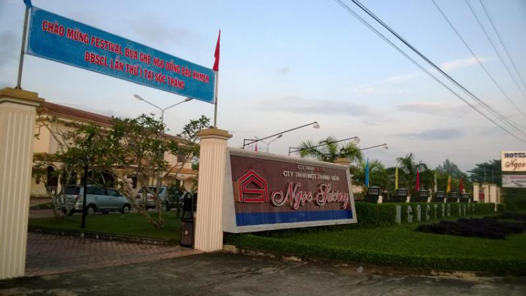 Xe đạp phượt Miền Tây mùa nước nổi - tham quan Cà Mau điểm cực Nam Tổ quốc Xe đạp phượt Miền Tây mùa nước nổi - tham quan Cà Mau điểm cực Nam Tổ quốc
