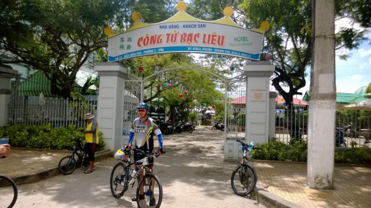 Xe đạp phượt Miền Tây mùa nước nổi - tham quan Cà Mau điểm cực Nam Tổ quốc Xe đạp phượt Miền Tây mùa nước nổi - tham quan Cà Mau điểm cực Nam Tổ quốc