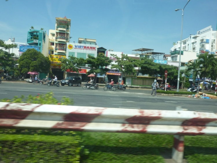 Cảnh báo - Người băng ngang trên đường Điện Biên Phủ Cảnh báo - Người băng ngang trên đường Điện Biên Phủ
