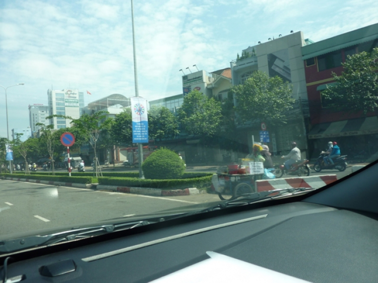 Cảnh báo - Người băng ngang trên đường Điện Biên Phủ Cảnh báo - Người băng ngang trên đường Điện Biên Phủ