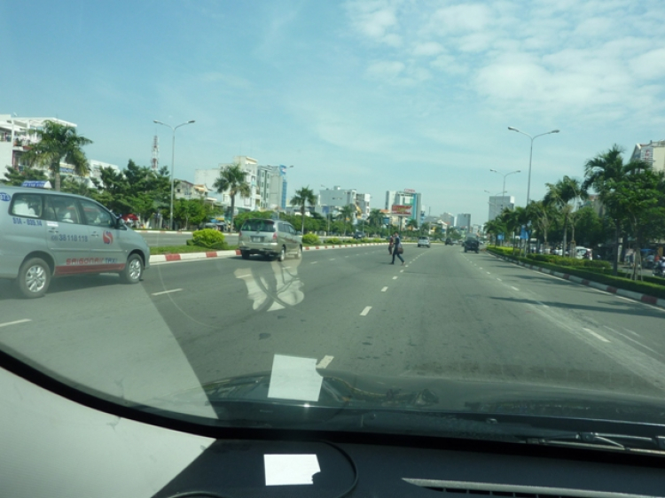 Cảnh báo - Người băng ngang trên đường Điện Biên Phủ Cảnh báo - Người băng ngang trên đường Điện Biên Phủ