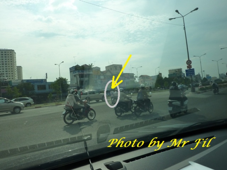 Cảnh báo - Người băng ngang trên đường Điện Biên Phủ Cảnh báo - Người băng ngang trên đường Điện Biên Phủ