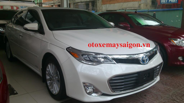 Avalon limited hybrid 2014 đầu tiên về Việt Nam