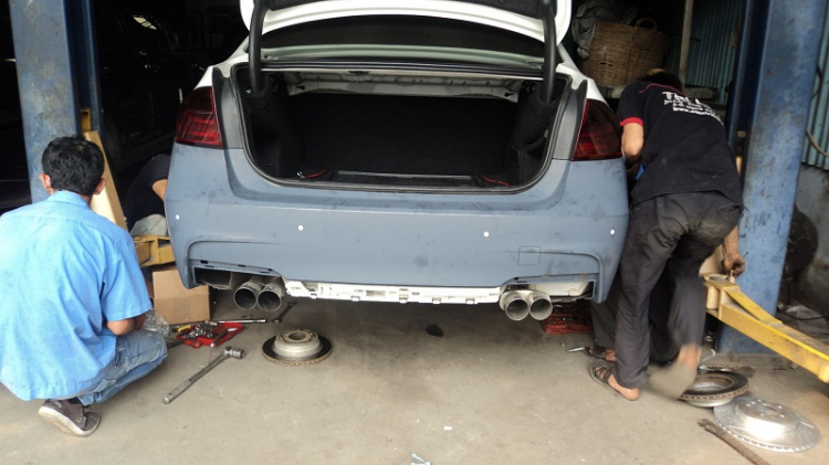 Xin báo giá BMW 320i & độ nhẹ vài thứ ... Xin báo giá BMW 320i & độ nhẹ vài thứ ...