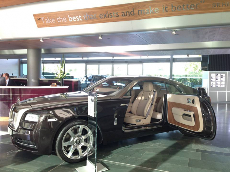 Siêu phẩm Rolls-Royce Waith - cận cảnh tại trụ sở Goodwood