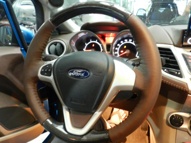 Nâng cấp âm thanh Ford với dàn thiết bị cao cấp.